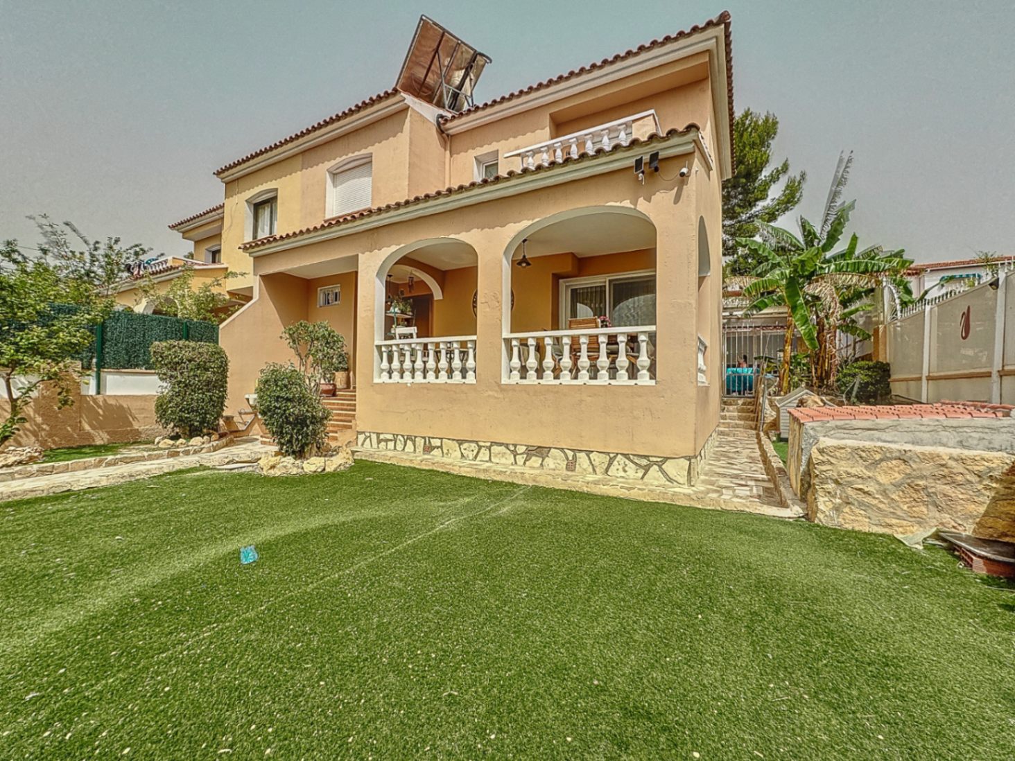 VILLA JUMELÉE À VENDRE À LA NUCIA