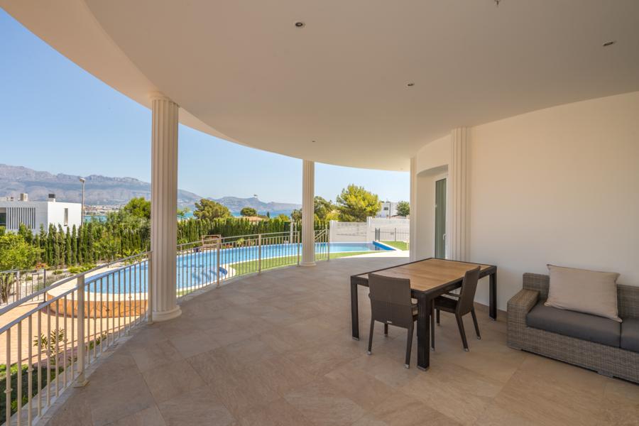 Villa exclusive à vendre avec vue sur la mer et la montagne à Albir