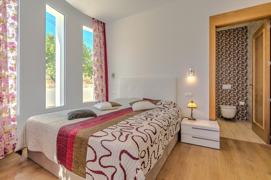 Exklusive Villa zum Verkauf mit Meer- und Bergblick in Albir